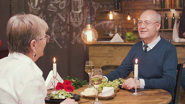  coppia a cena per san valentino